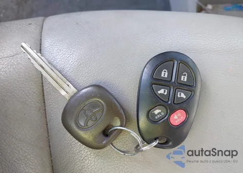 2012 Toyota Sienna Xle 7 Passenger z USA, uszkodzony, nr VIN 5TDDK3DC9CS036692